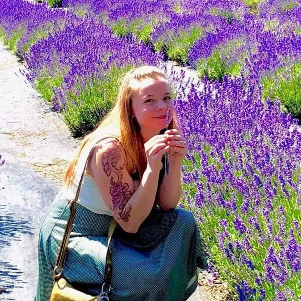 Meet your Posher, Rebecca